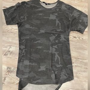 Grey camo long line tee